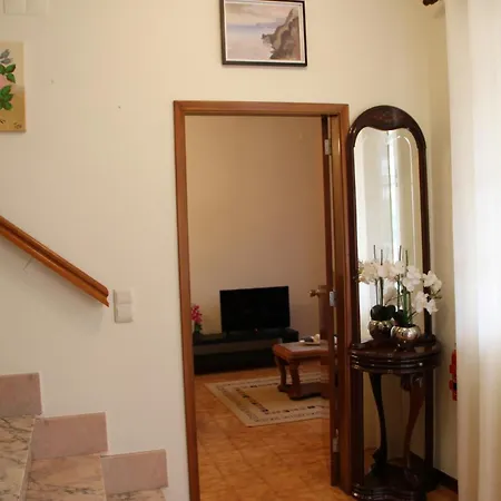 Vigario House *