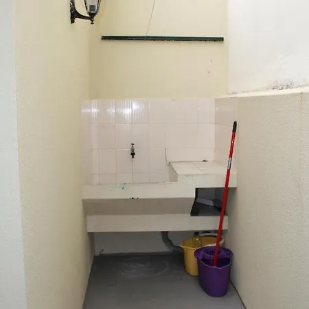 Vigario House Дом отдыха Камара-де-Лобуш