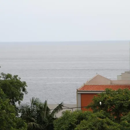 Vigario House * Câmara de Lobos