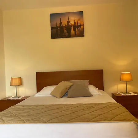 Vigario House Дом отдыха Камара-де-Лобуш