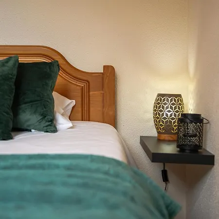 Vigario House * Камара-де-Лобуш